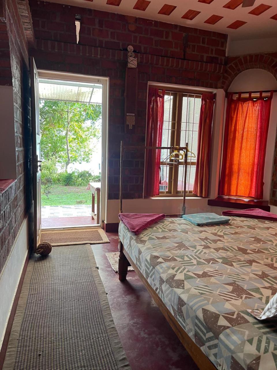 Ashtamudivillas Kollam Exterior foto